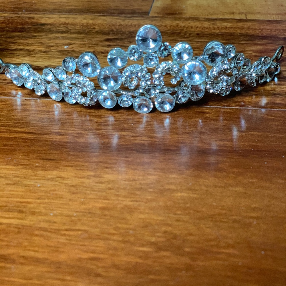 Tiara and bangles